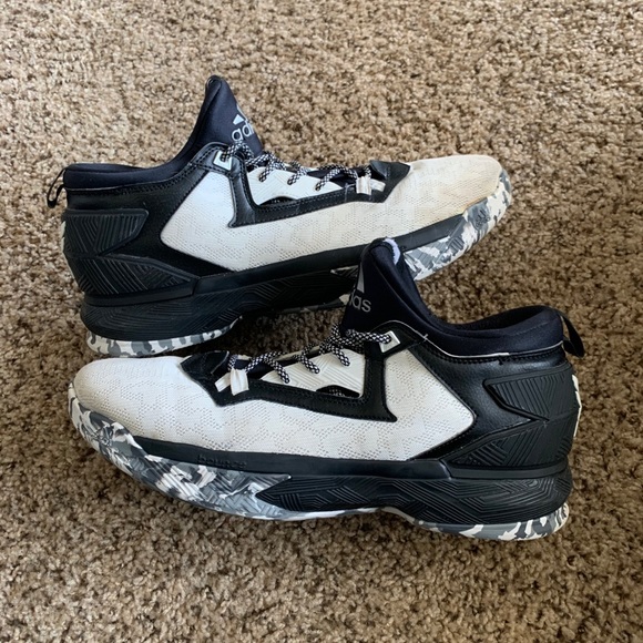 Damian Lillard 2s - Picture 7 of 7